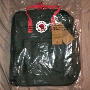 NEW FJALLRAVEN KÅNKEN BACKPACK